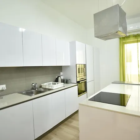 Xl Seafront In Appartement Sliema