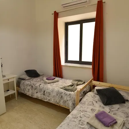 Xl Seafront Home 4Br 2Bath In Sliema Apartment Sliema