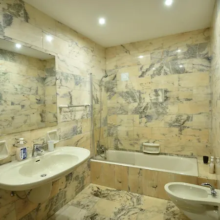 Xl Seafront Home 4Br 2Bath In Sliema Sliema
