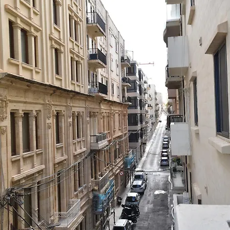 Apartment Xl Seafront Home 4Br 2Bath In Sliema