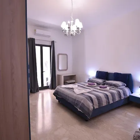 Xl Seafront Home 4Br 2Bath In Sliema * Sliema