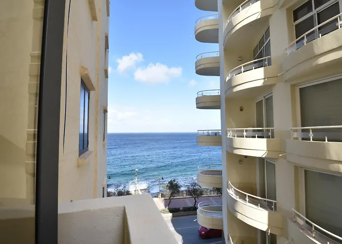 Xl Seafront In Apartment